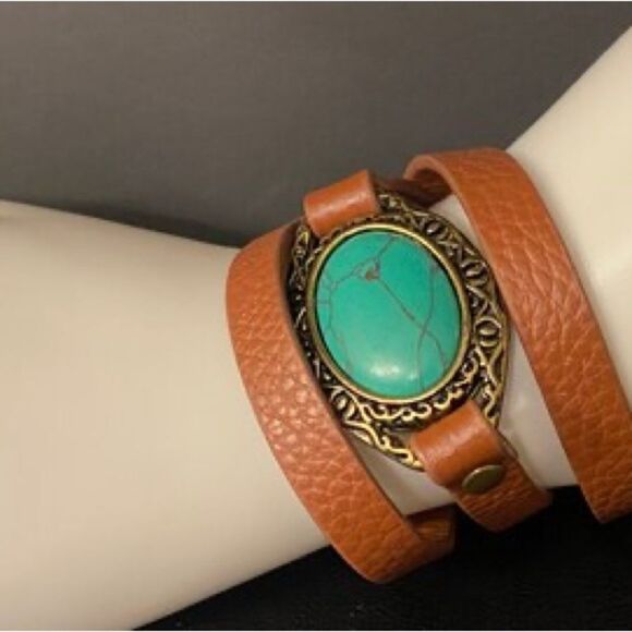 Urban Outfitters Turquoise and Brown Leather Bracelet - Picture 2 of 2